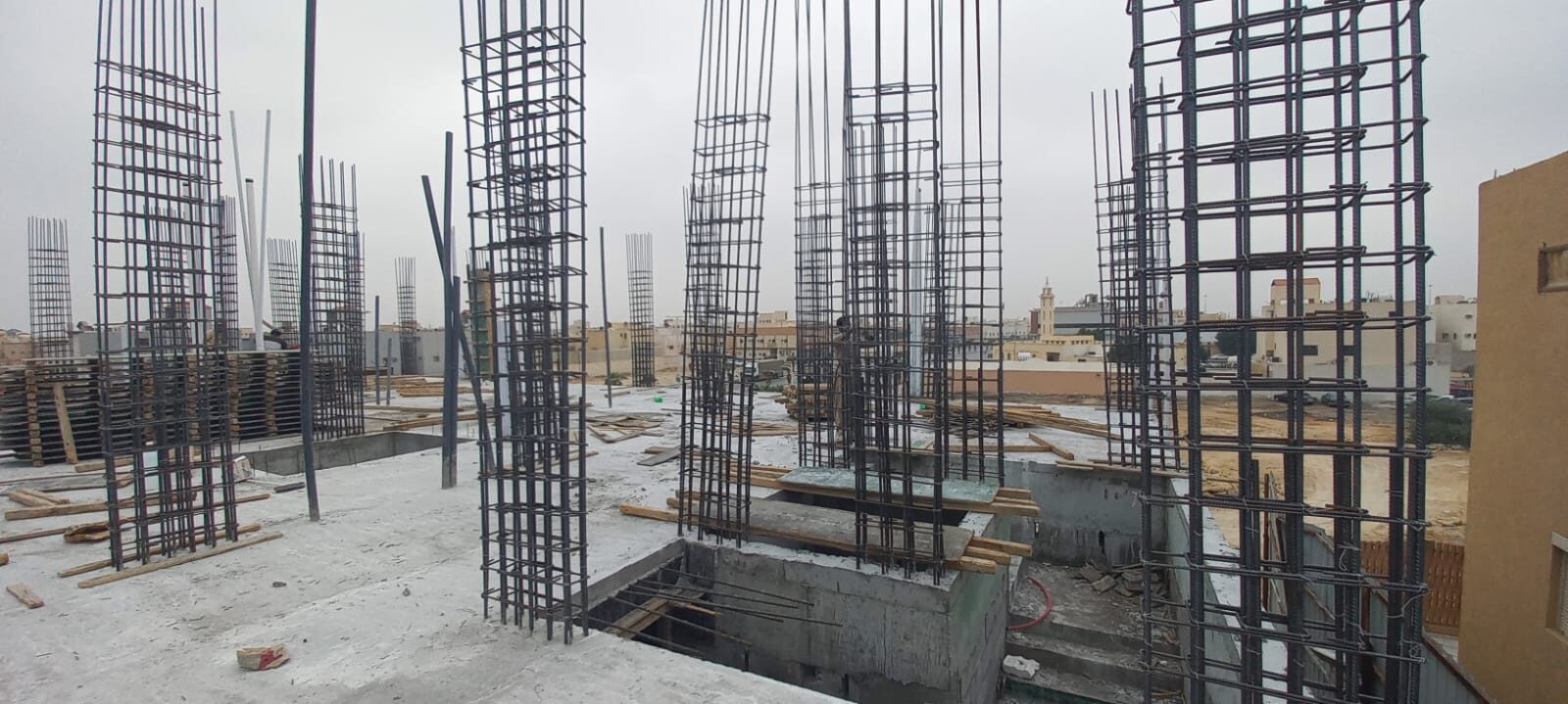 مشروع مقاولات في حي لبن بالرياض